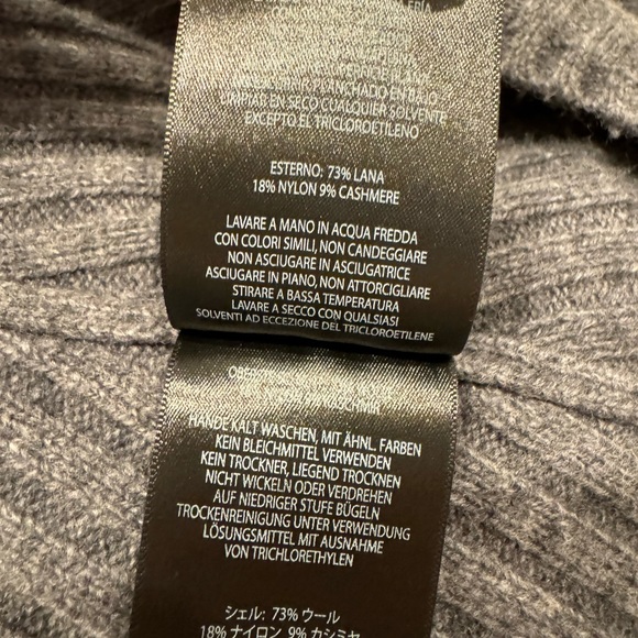 Aether luxury brand gray wool/cashmere sweater with hood and thumb holes - Picture 7 of 8